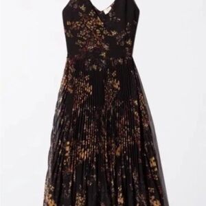 Aritzia Wilfred Beaune Pleated Black Floral Midi Wrap Dress
